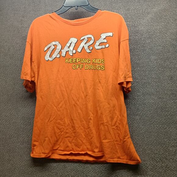 Retro D.A.R.E. Men’s T-Shirt Orange Cotton Graphic XL Tee - Picture 2 of 6